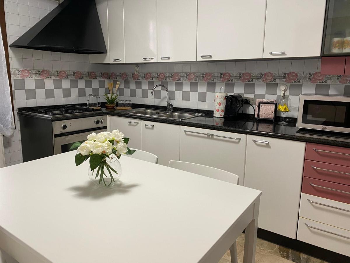 Casa Di Angela Apartment คิออกเจีย ภายนอก รูปภาพ